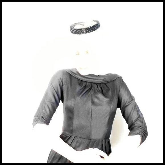 Little Black Wiggle Dress 50s Vintage with Low Back Interest VFG Sexy Bodycon - Picture 8 of 16